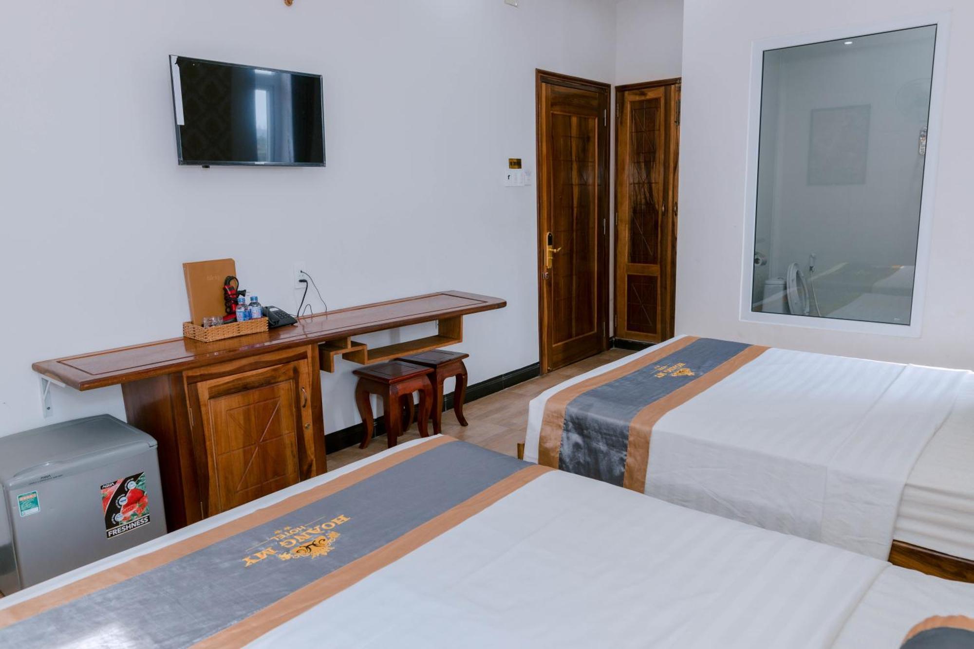 Khach San Hoang My Hotel Туй Хоа Екстериор снимка
